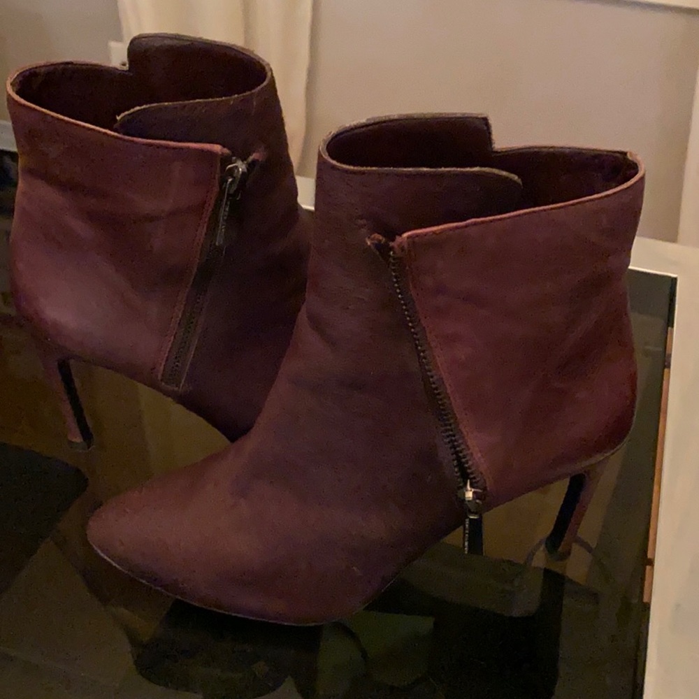 Vince Camuto Sakinah suede and leather ankle boots
